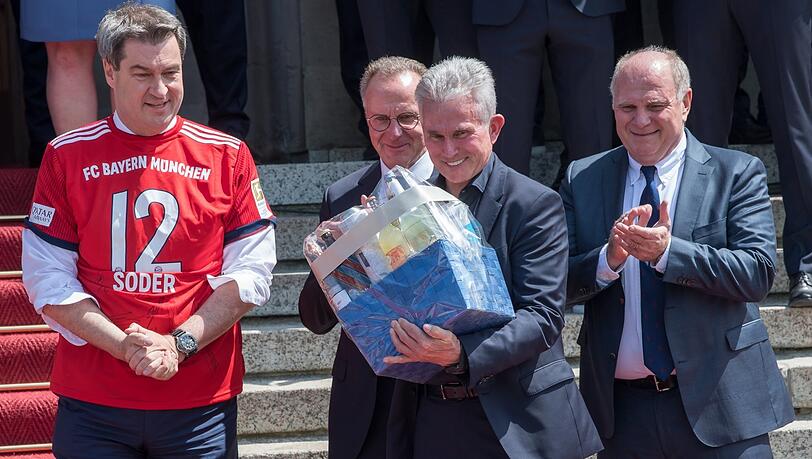 Nachdem Markus Söder sein Herz dem Fußball geöffnet hat, ist nun die Kultur fällig.