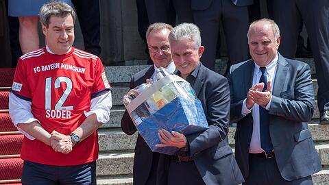Nachdem Markus Söder sein Herz dem Fußball geöffnet hat, ist nun die Kultur fällig.