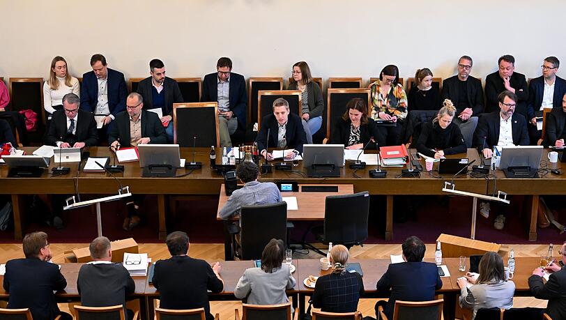 Auch im neuen M&uuml;nchner Stadtrat darf Oberb&uuml;rgermeister Dominik Krause (Gr&uuml;ne) Ordnungsgelder verh&auml;ngen. (Archivbild)