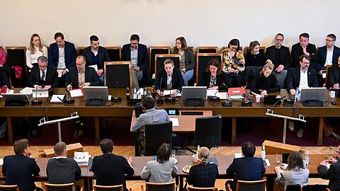 Auch im neuen M&uuml;nchner Stadtrat darf Oberb&uuml;rgermeister Dominik Krause (Gr&uuml;ne) Ordnungsgelder verh&auml;ngen. (Archivbild)
