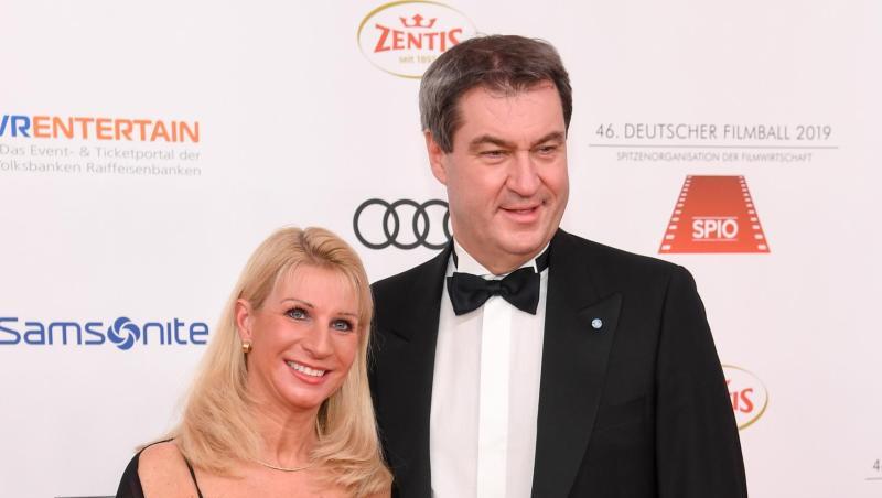Der bayerische Ministerpräsident Markus Söder (CSU) und seine Frau Karin. Foto: Tobias Hase Der bayerische Ministerpräsident Markus Söder (CSU) und seine Frau Karin. Foto: Tobias Hase