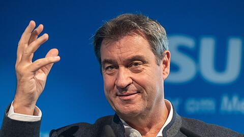 CSU-Chef Markus Söder nimmt an einer Pressekonferenz teil.