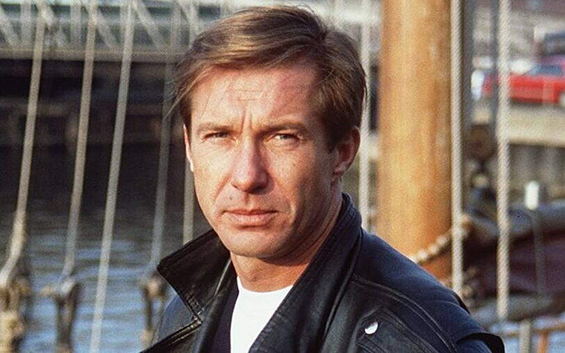 In den 80er- und 90er-Jahren war er einer der beliebtesten Serienstars: Michael Lesch feiert am 18. Oktober seinen 70. Geburtstag. In den 80er- und 90er-Jahren war er einer der beliebtesten Serienstars: Michael Lesch feiert am 18. Oktober seinen 70. Geburtstag.