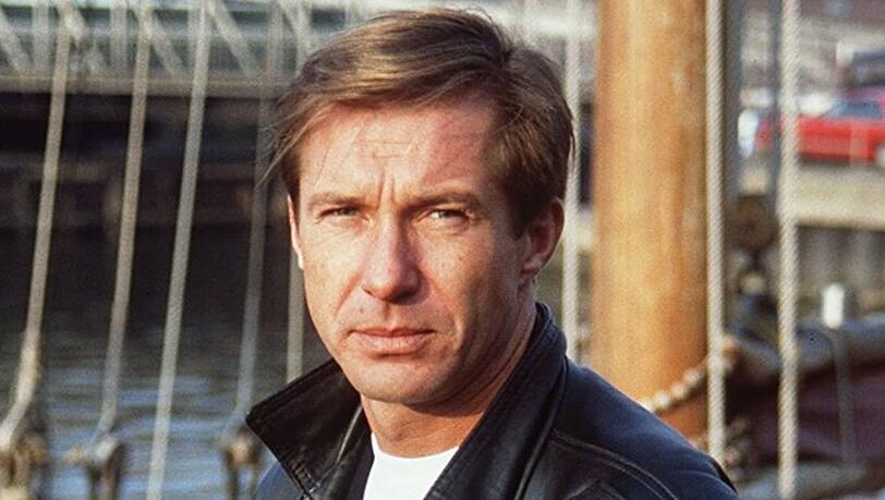 In den 80er- und 90er-Jahren war er einer der beliebtesten Serienstars: Michael Lesch feiert am 18. Oktober seinen 70. Geburtstag. In den 80er- und 90er-Jahren war er einer der beliebtesten Serienstars: Michael Lesch feiert am 18. Oktober seinen 70. Geburtstag.