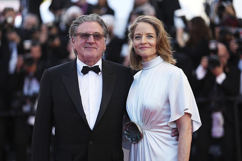 Daniel Auteuil und Jodie Foster bei der Ankunft zur Premiere des Films &bdquo;Vie priv&eacute;e&ldquo; in Cannes. Deutsch ist er unter dem Titel &bdquo;Paris Murder Mystery&ldquo; herausgekommen.