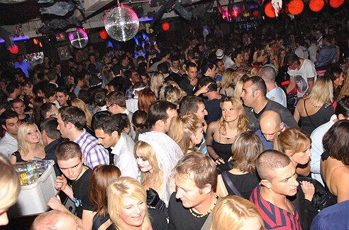 In die 089-Bar gehen die Münchner um zu flirten! Mehr Bilder aus der 089-Bar unter:  www.nachtagenten.de