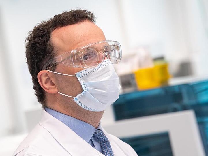"Wo Freiwilligkeit zum Ziel führt, braucht es keine gesetzliche Pflicht", sagt Gesundheitsminister Spahn.