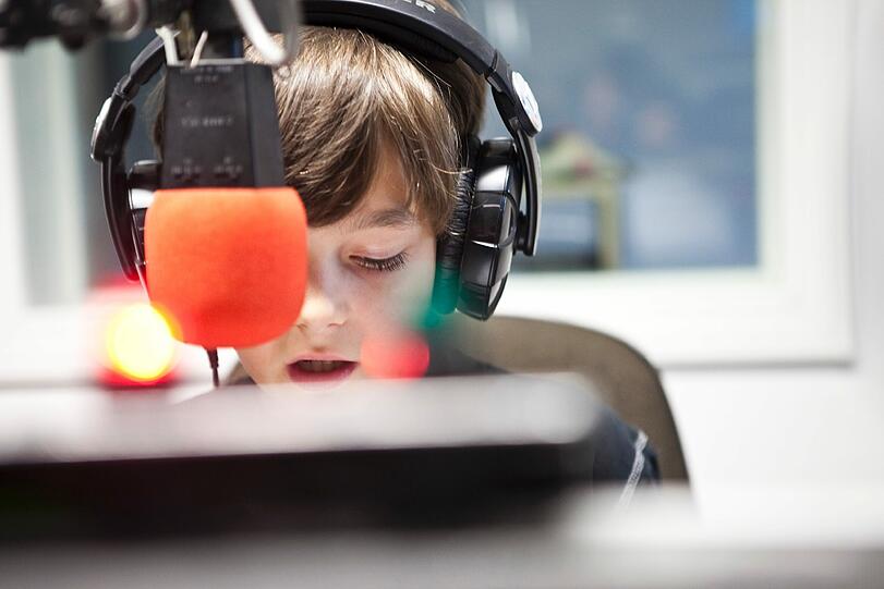 Ist Radiomachen kinderleicht? Nein, aber Kinder können schon mitmachen.