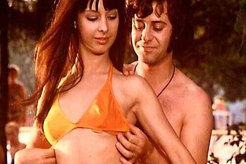Es waren so genannte Lustspiel- Filme mit ein bisschen Sex. Heute erscheinen Sie doppelt lustig: