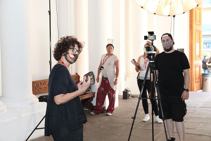 Adelinde Knorr (Showdesign) und Videograph Leon von Crushed Eyes Media.