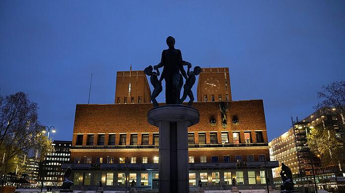 Das Osloer Rathaus, Veranstaltungsort der Friedensnobelpreisverleihung im vergangenen Jahr. Der Preis wird in Norwegen verliehen, die anderen Auszeichnungen werden in Schweden überreicht. So hat es Alfred Nobel gewollt.