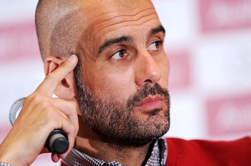 Auf der Pressekonferenz zum Audi-Cup hat Pep Guardiola Wechselgerüchte um David Luiz vom FC Chelsea klar dementiert.