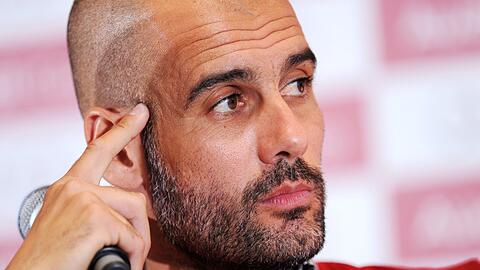 Auf der Pressekonferenz zum Audi-Cup hat Pep Guardiola Wechselgerüchte um David Luiz vom FC Chelsea klar dementiert.