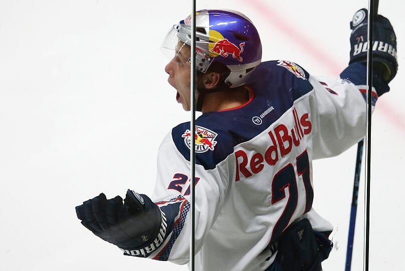 Schoss im Derby ggen Augsburg sein erstes DEL-Tor: EHC-Stürmer Domini Kahun.