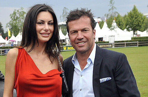 Und wieder eine hübsche Langhaarige an seiner Seite: Rekord-Nationalspieler Lothar Matthäus &ndash; hier mit seiner aktuellen Freundin Joanna Tuczynska.