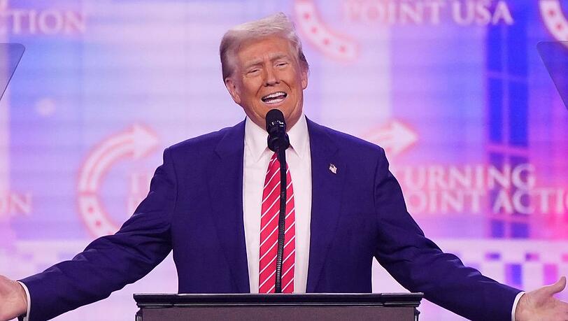 Donald Trump sorgte mit seiner Reaktion auf den Tod von Rob Reiner für einen Eklat. Donald Trump sorgte mit seiner Reaktion auf den Tod von Rob Reiner für einen Eklat.