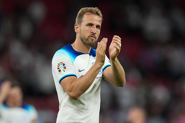 Harry Kane ist die Wunschlösung des FC Bayern – und scheint nun wieder zum Top-Thema zu werden. Harry Kane ist die Wunschlösung des FC Bayern – und scheint nun wieder zum Top-Thema zu werden.