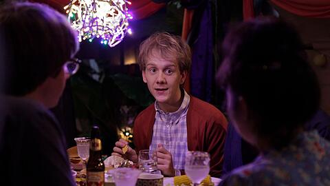 Josh (Josh Thomas) ist vom Leben oft ein St&uuml;ck &uuml;berfordert.