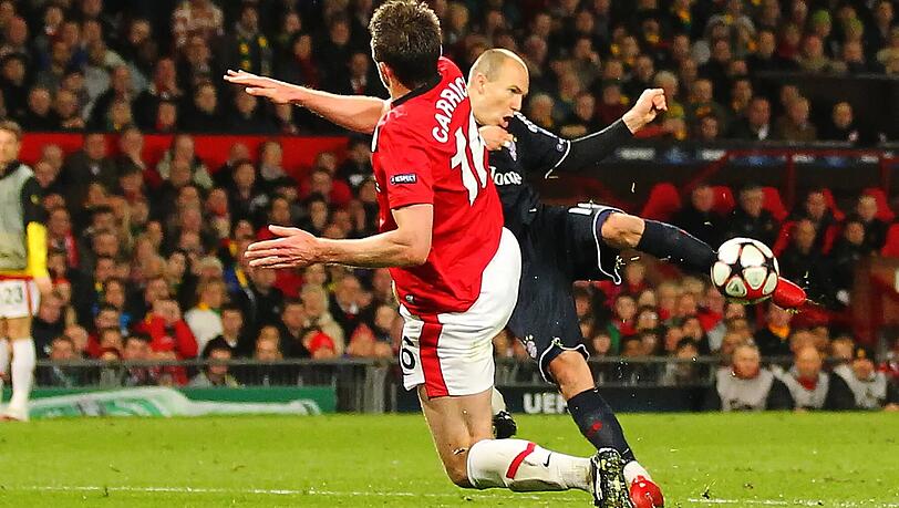 "Es ist ein Tor, das man hören kann, wenn man nur ein Foto sieht", sagt Kommentator Wolff Fuss über den legendären Volley-Treffer von Arjen Robben gegen Manchester United 2010. "Es ist ein Tor, das man hören kann, wenn man nur ein Foto sieht", sagt Kommentator Wolff Fuss über den legendären Volley-Treffer von Arjen Robben gegen Manchester United 2010.