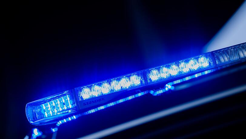 Die Polizei suchte mit etlichen Einsatzkr&auml;ften nach dem T&auml;ter. (Symbolbild)