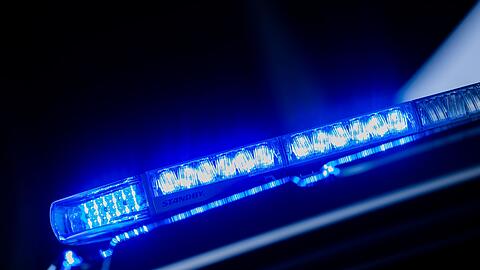 Die Polizei suchte mit etlichen Einsatzkr&auml;ften nach dem T&auml;ter. (Symbolbild)