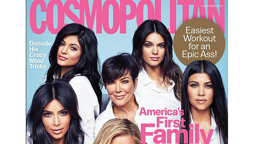 Mama Kris Jenner (Mitte) mit ihren Töchtern Kylie, Kendall, Khloé, Kim und Kourtney (von rechts oben) Mama Kris Jenner (Mitte) mit ihren Töchtern Kylie, Kendall, Khloé, Kim und Kourtney (von rechts oben)