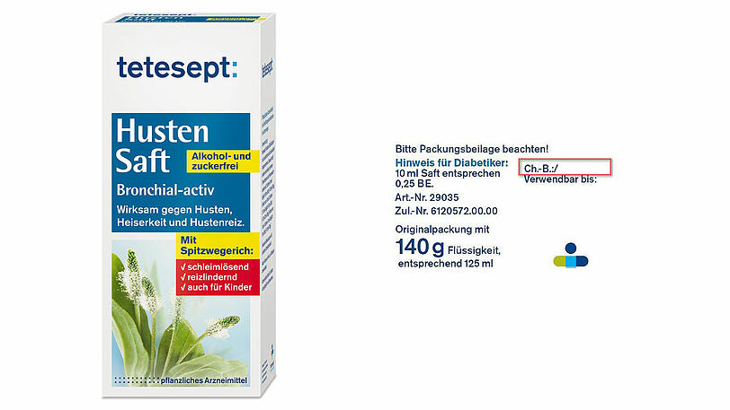 Die Chargen-Nummer auf der Flasche (rechts) zeigt, ob Ihr Hustensaft von dem Rückruf betroffen ist.