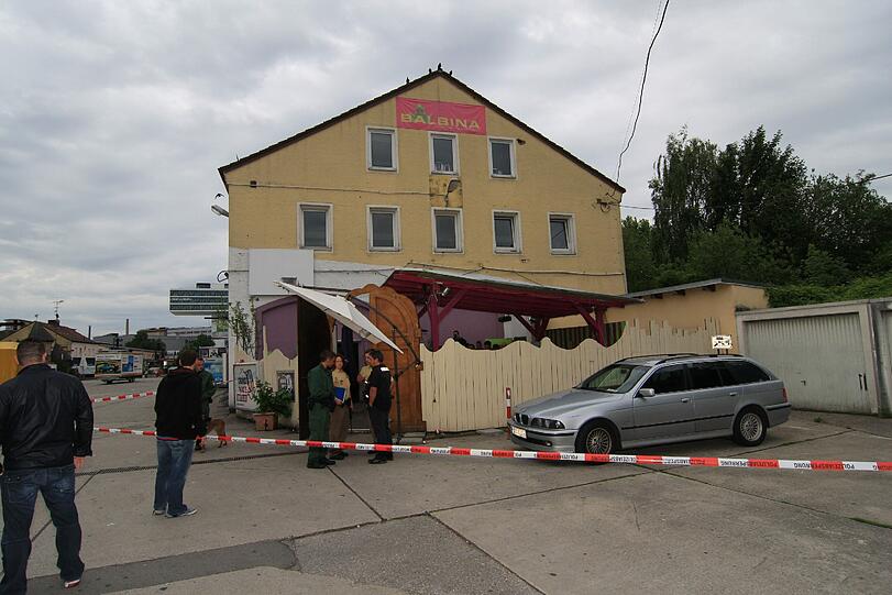 Razzia im Club Grinsekatze in der Friedenstraße