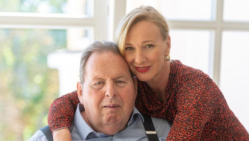 Ottfried Fischer und seine Lebensgefährtin Simone Brandlmeier 2019 in Passau. Ottfried Fischer und seine Lebensgefährtin Simone Brandlmeier 2019 in Passau.