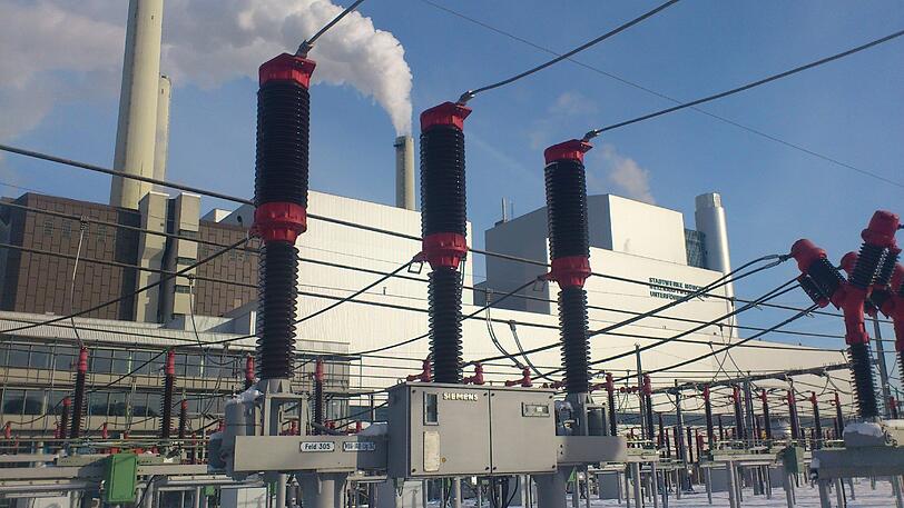 Dieser &bdquo;Leistungsschalter&ldquo; in Föhring funktionierte nicht und verursachte so den Stromausfall am 15. November mit massiven Behinderungen bei der MVG.
