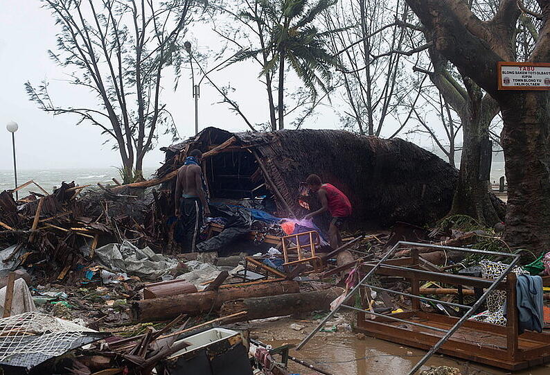 Bilder der Zerstörung! Einer der gewaltigsten je gemessenen Zyklone hat im Inselstaat Vanuatu im Südpazifik verheerende Verwüstungen angerichtet.