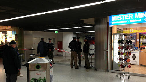Polizei am Ostbahnhof: Ein 21-Jähriger ist von dort aus einem Rentner gefolgt und hat ihn überfallen. Polizei am Ostbahnhof: Ein 21-Jähriger ist von dort aus einem Rentner gefolgt und hat ihn überfallen.