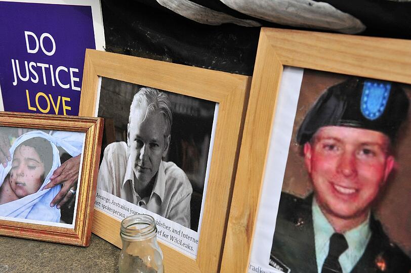 Unter strengen Sicherheitsvorkehrungen
beginnt die US-Militärjustiz mit einer Anhörung im Fall des
mutmaßlichen Wikileaks-Informanten Bradley Manning.