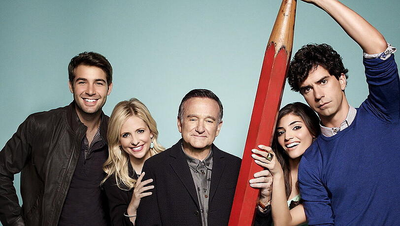 Der Cast von "The Crazy Ones" mit Hauptdarsteller Robin Williams in der Mitte Der Cast von "The Crazy Ones" mit Hauptdarsteller Robin Williams in der Mitte