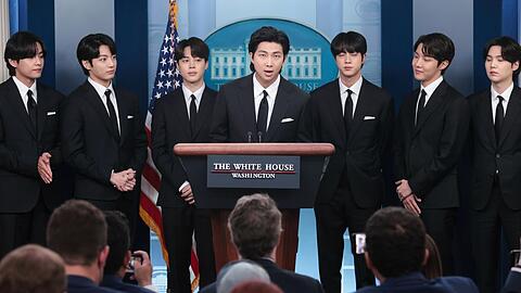 BTS bei ihrer Ansprache im Weißen Haus.