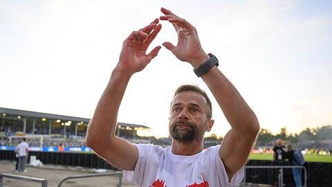 Michael Schiele (Trainer W&uuml;rzburger Kickers) will den Aufstieg perfekt machen.