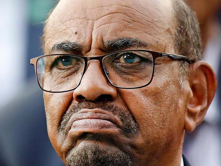 Der sudanesische Ex-Präsident Omar al-Bashir ist wegen Korruption, Devisenvergehen und der illegalen Anhäufung von Vermögen verurteilt worden.
