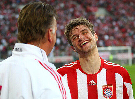 Da lacht er: Thomas Müller hatte oft seinen Spaß mit Louis van Gaal.