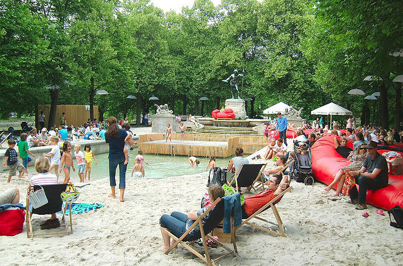 War&rsquo;s das mit dem Kulturstrand? Am Vater-Rhein-Brunnen sollen nach Willen des KVR heuer nicht die Urbanauten das Sagen haben. Stattdessen soll die Urban League GmbH ihr &bdquo;Great Bavaria Reef&ldquo; aufziehen dürfen.