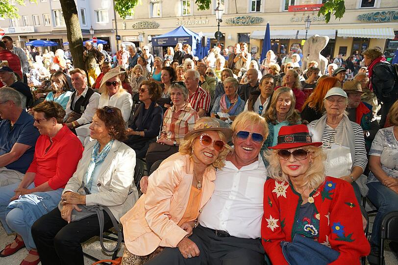 Elfi Kindt, Wolfgang Früchtl und Romy Dietrich ließen sich das Fest auch nicht entgehen.