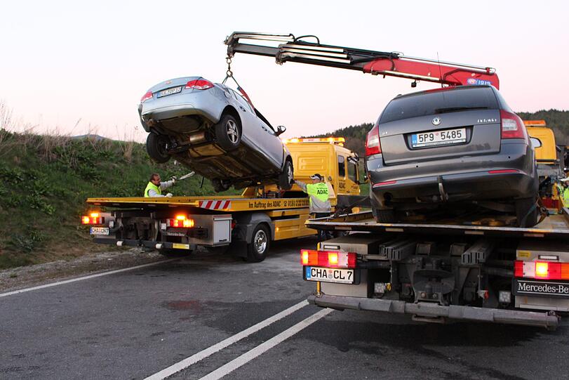 Bei dem Horror-Crash auf der B20 kam ein Mann ums Leben.