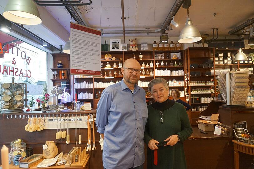 Peter und Ljiljana Ozols in ihrem "Lebenswerk".
