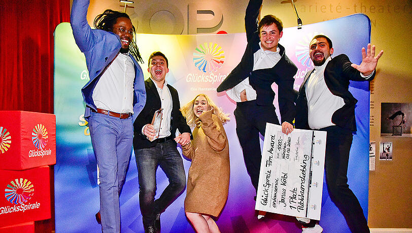 So fühlen sich Sieger: Diese jungen Leute haben allerdings nicht die Lotterie gewonnen, sondern den Glücksspirale Film Award. So fühlen sich Sieger: Diese jungen Leute haben allerdings nicht die Lotterie gewonnen, sondern den Glücksspirale Film Award.