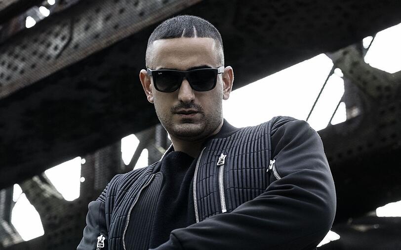 "Chabos wissen, wer der 'Babo' ist", rappte Haftbefehl 2012. Im Jahr darauf wurde der "Babo" (gemeint ist: Boss, Chef) zum Jugendwort des Jahres gew&auml;hlt.