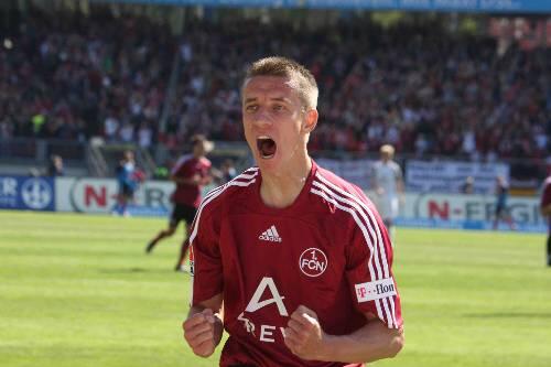 Das "Phantom" hat mal wieder zugeschlagen: Mintals 2:0 besiegelte Paulis Niederlage und machte den Club-Erfolg perfekt.