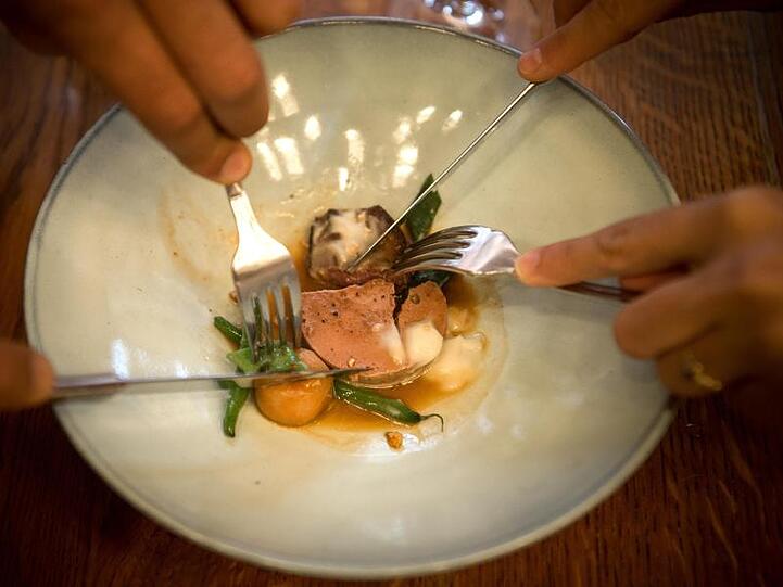 Essen im Restaurant: Es geht nicht nur um den Geschmack.