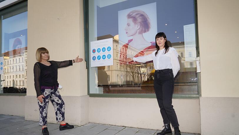 Anne Schultz (l.) und Daniela Derhy von Vidal Sassoon.