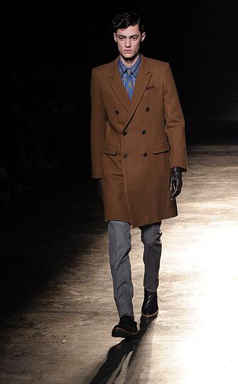 Ganz viele Promis und natürlich noch mehr Mode: Vom 18. - 21. Januar findet in Berlin die Mercedes-Benz Fashion Week statt. Wir zeigen Ihnen die besten Fashion und Promi-Bilder - zum Durchklicken!