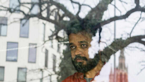 Der indische Künstler Suresh Kumar hat auch mitgekocht. Der indische Künstler Suresh Kumar hat auch mitgekocht.