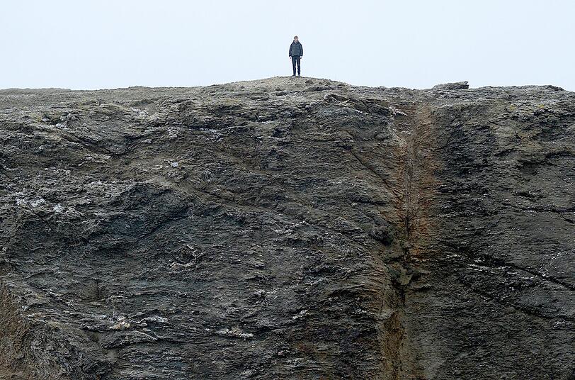 Mit eindrucksvollen Naturaufnahmen der winterlich rauen Landschaft der Bretagne und der ebenso imposanten Klangkulisse von Gustav Mahlers Musik gelang Regisseurin Hanna Slak eine imposante Filmkomposition, die die Entfremdung von Mutter und Sohn auf unterschiedlichen Ebenen sp&uuml;rbar macht.